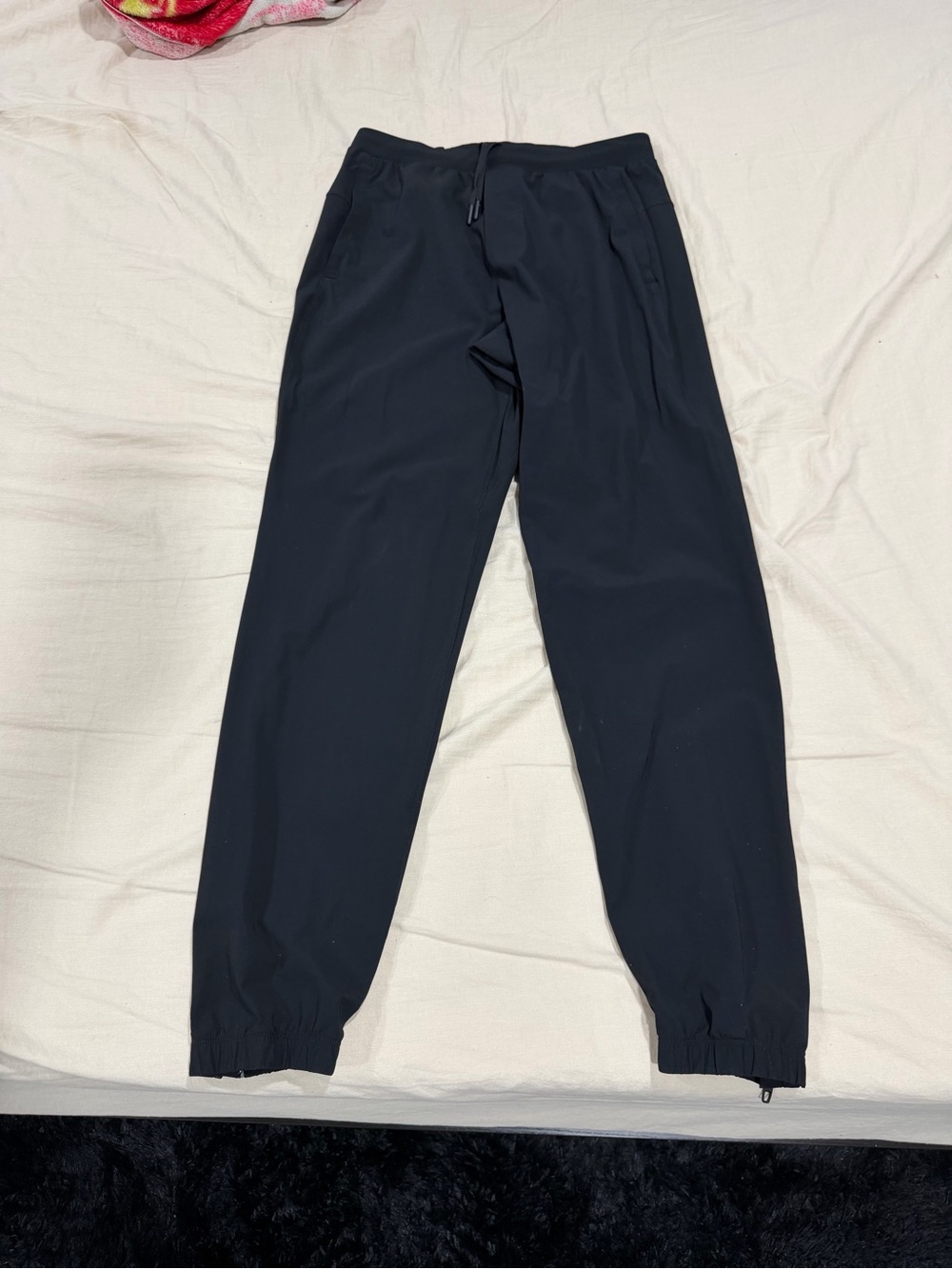 lululemon athletica Men's Black Slim Surge Jogger Shorter Pants EUC 28” Inseam S